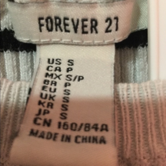 Forever 21 cropped black and white striped sweater - Picture 3 of 3